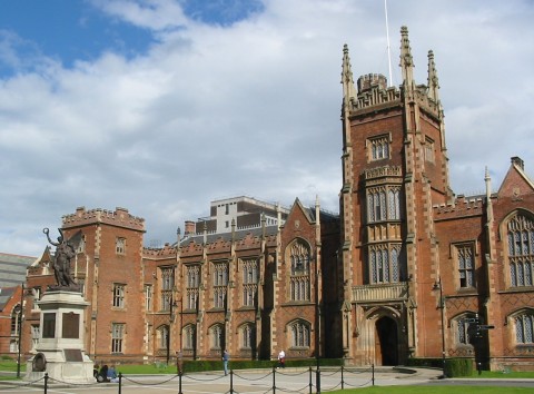 มหาวิทยาลัย Queen's Univeristy, Belfast featured image