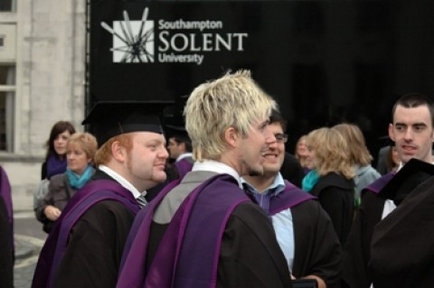 มหาวิทยาลัย Southampton Solent 3 image