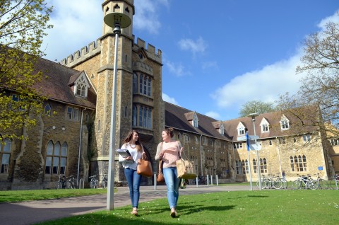มหาวิทยาลัย Gloucestershire 4 image